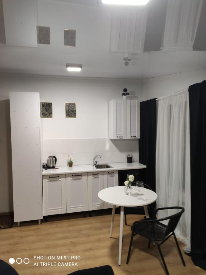 Studio In The Center City Chisinau Ngoại thất bức ảnh